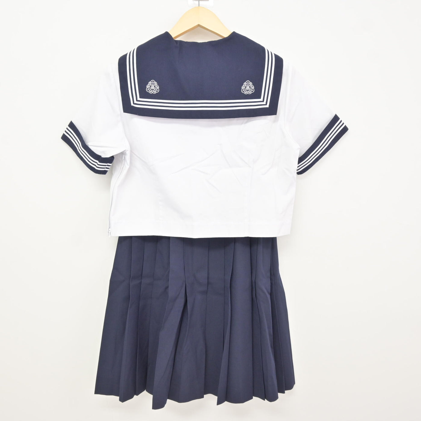 【中古】埼玉県 松山女子高等学校 女子制服 3点 (セーラー服・セーラー服・スカート) sf115794