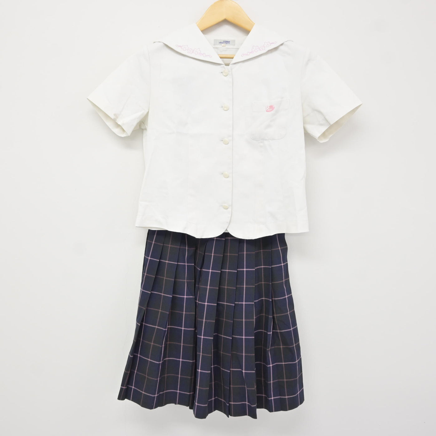 【中古】鹿児島県 龍桜高等学校/旧制服 女子制服 2点 (ブラウス・スカート) sf115809