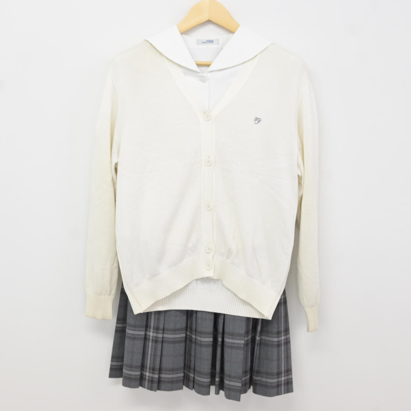 【中古】東京都 東洋女子高等学校 女子制服 3点 (ニット・セーラー服・スカート) sf115824