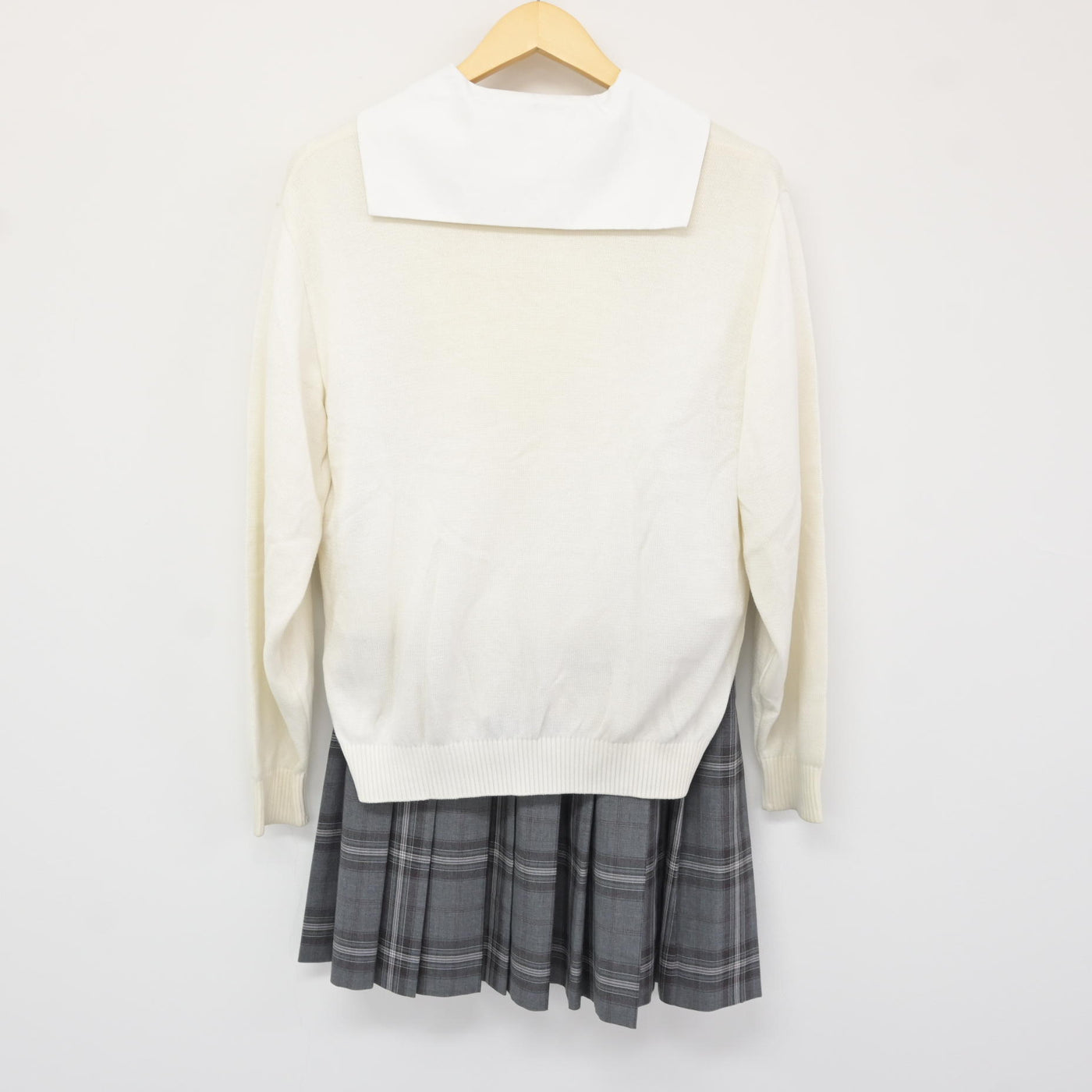 【中古】東京都 東洋女子高等学校 女子制服 3点 (ニット・セーラー服・スカート) sf115824