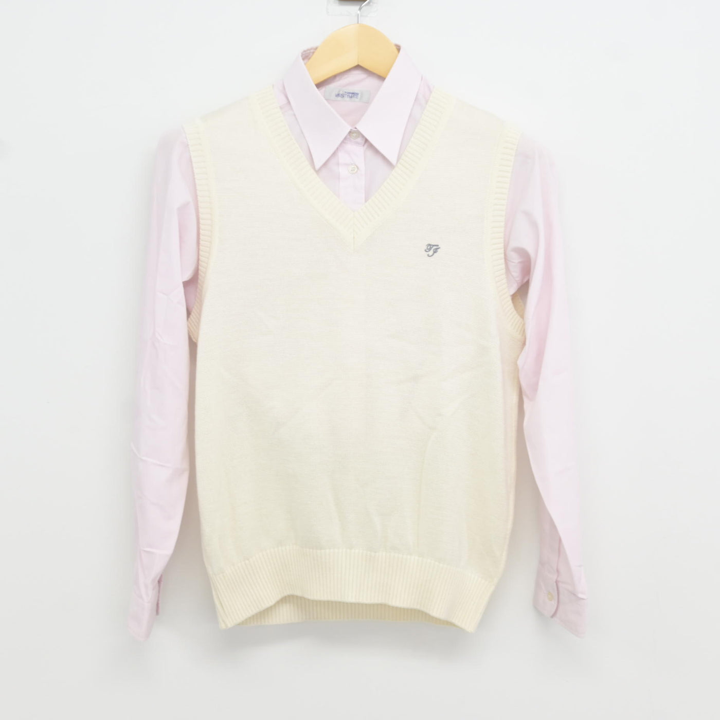 【中古】東京都 東洋女子高等学校 女子制服 2点 (ニットベスト・シャツ) sf115827