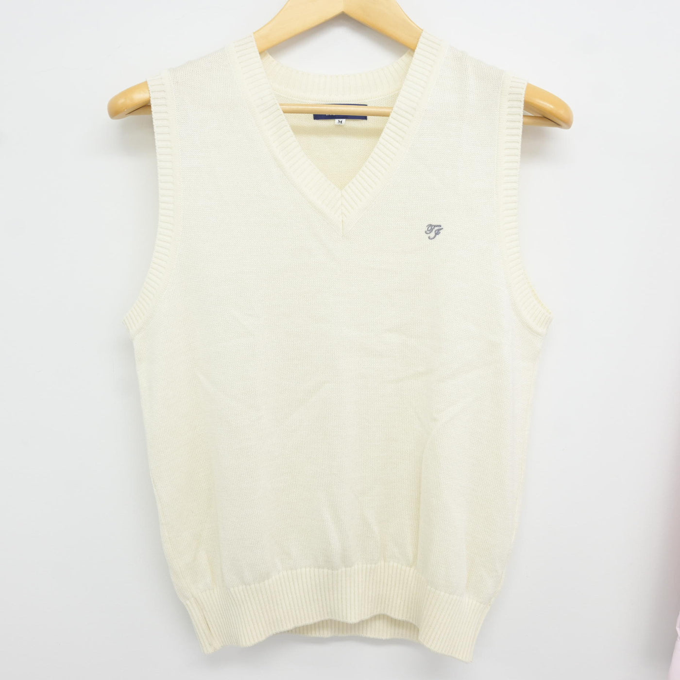 【中古】東京都 東洋女子高等学校 女子制服 2点 (ニットベスト・シャツ) sf115827