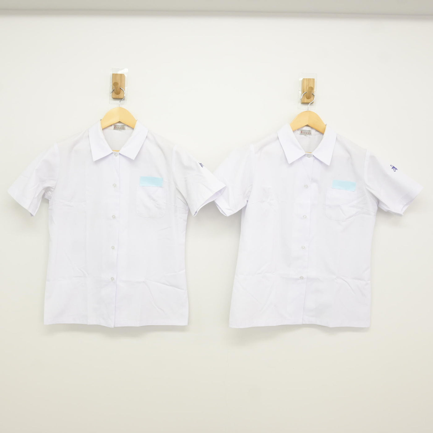 【中古】福岡県 大川東中学校 女子制服 2点 (シャツ) sf115835