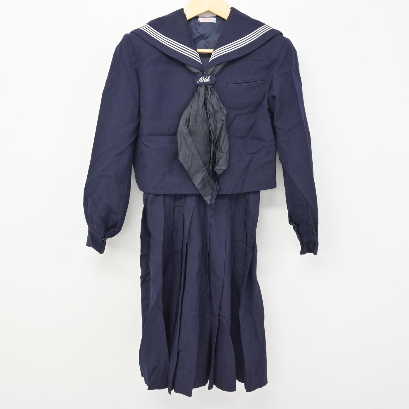 【中古】福岡県 朝倉高等学校 女子制服 3点 (セーラー服・スカート) sf115836