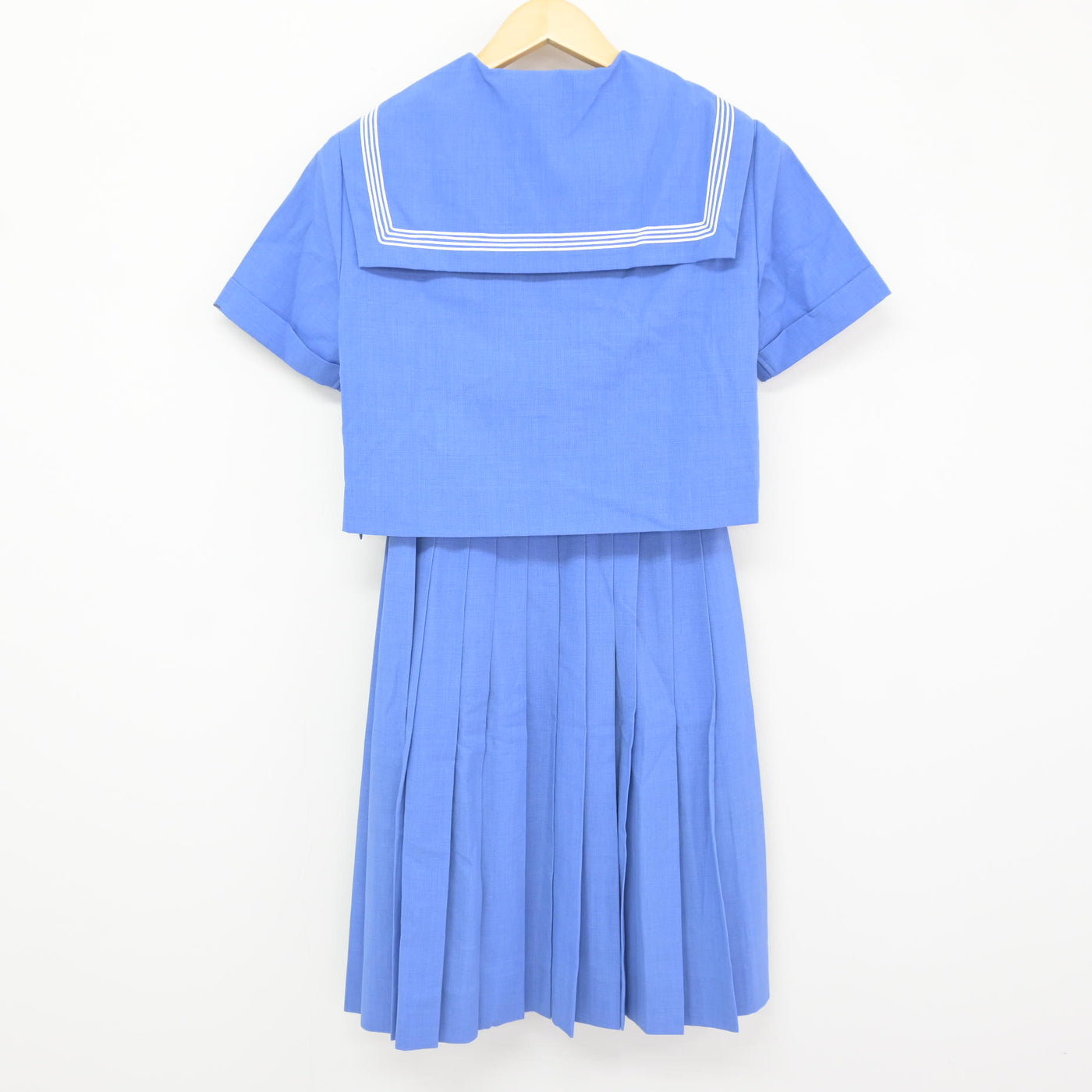 【中古】福岡県 朝倉高等学校 女子制服 2点 (セーラー服・スカート) sf115837
