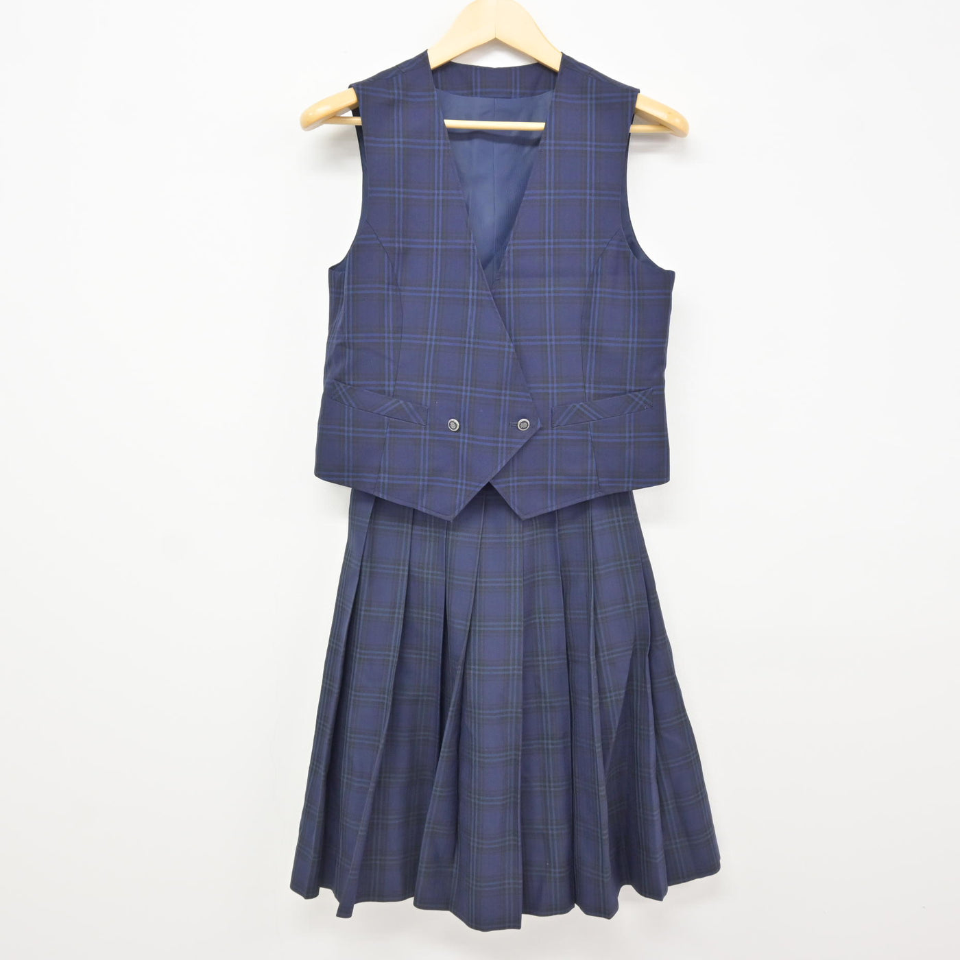 【中古】東京都 調布市立第六中学校 女子制服 4点 (ブレザー・ベスト・スカート) sf115885