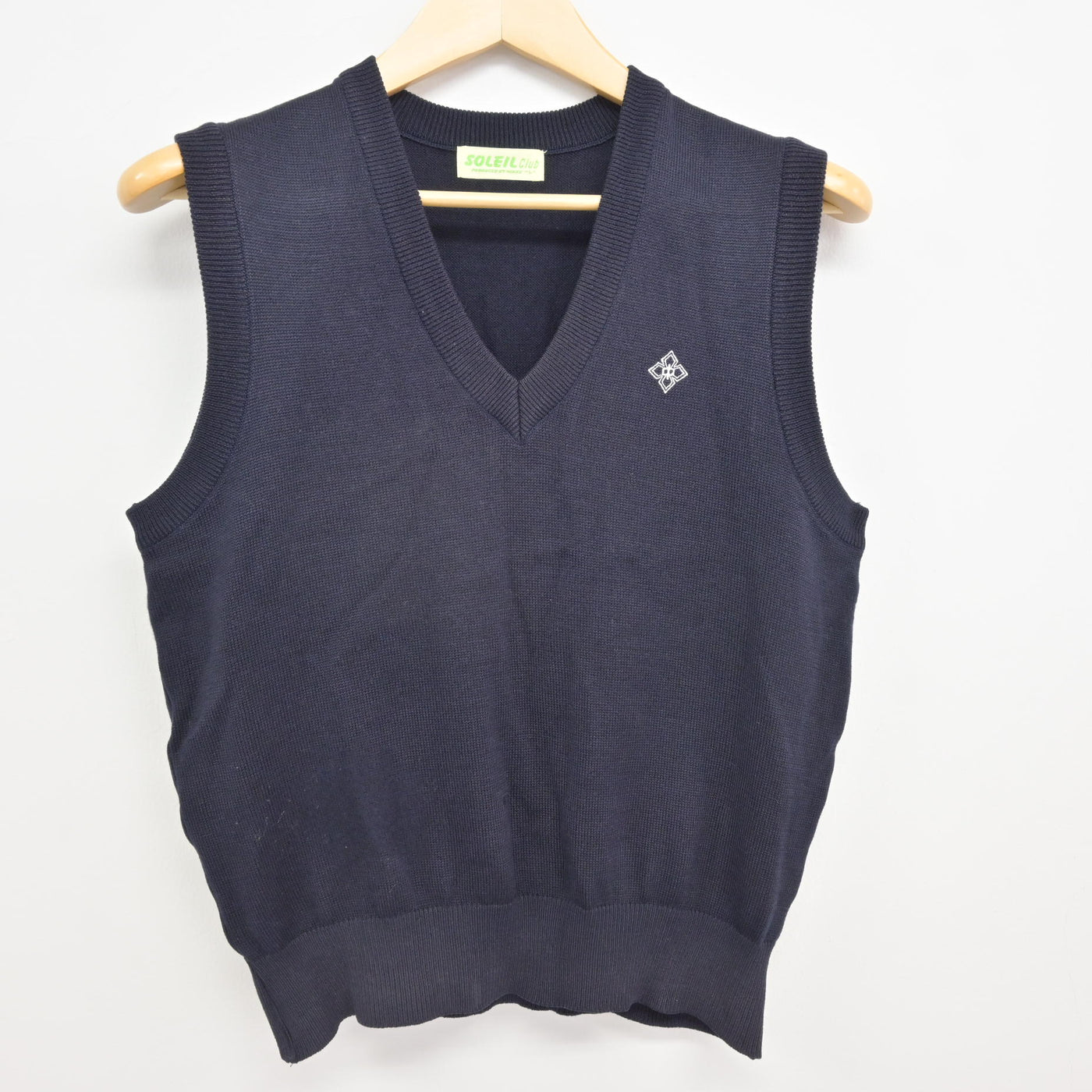 【中古】東京都 三原台中学校 女子制服 3点 (ニットベスト・ズボン) sf115915