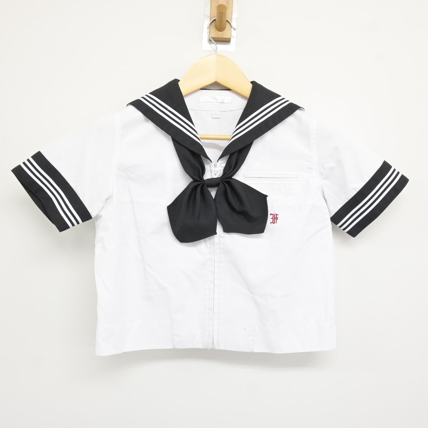 【中古】東京都 富士見中学校 女子制服 3点 (セーラー服・スカート) sf115919