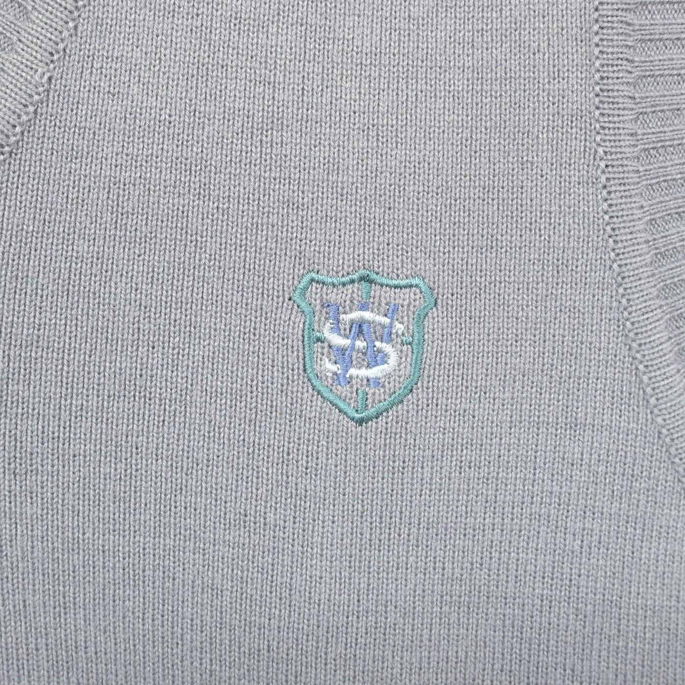【中古】福岡県 西南学院高等学校 女子制服 3点 (ニットベスト・シャツ・スカート) sf115938