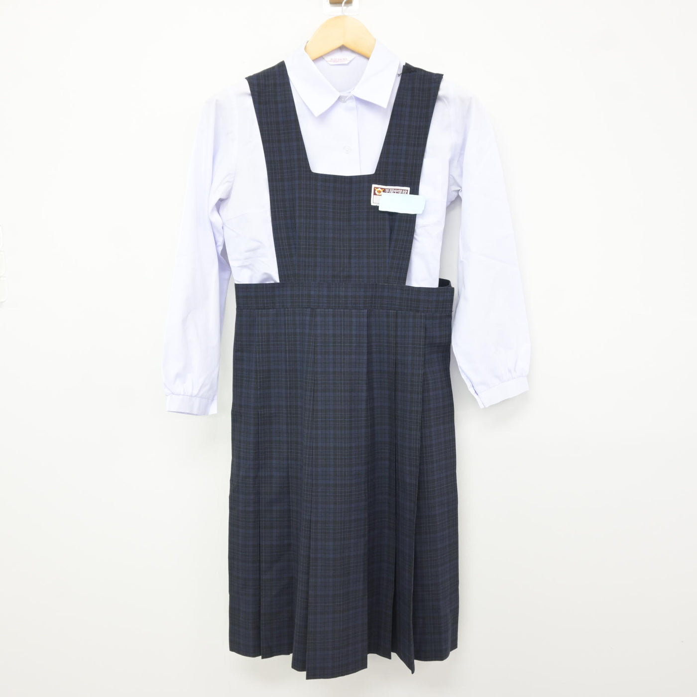 【中古】福岡県 平尾中学校 女子制服 2点 (シャツ・ジャンパースカート) sf115962