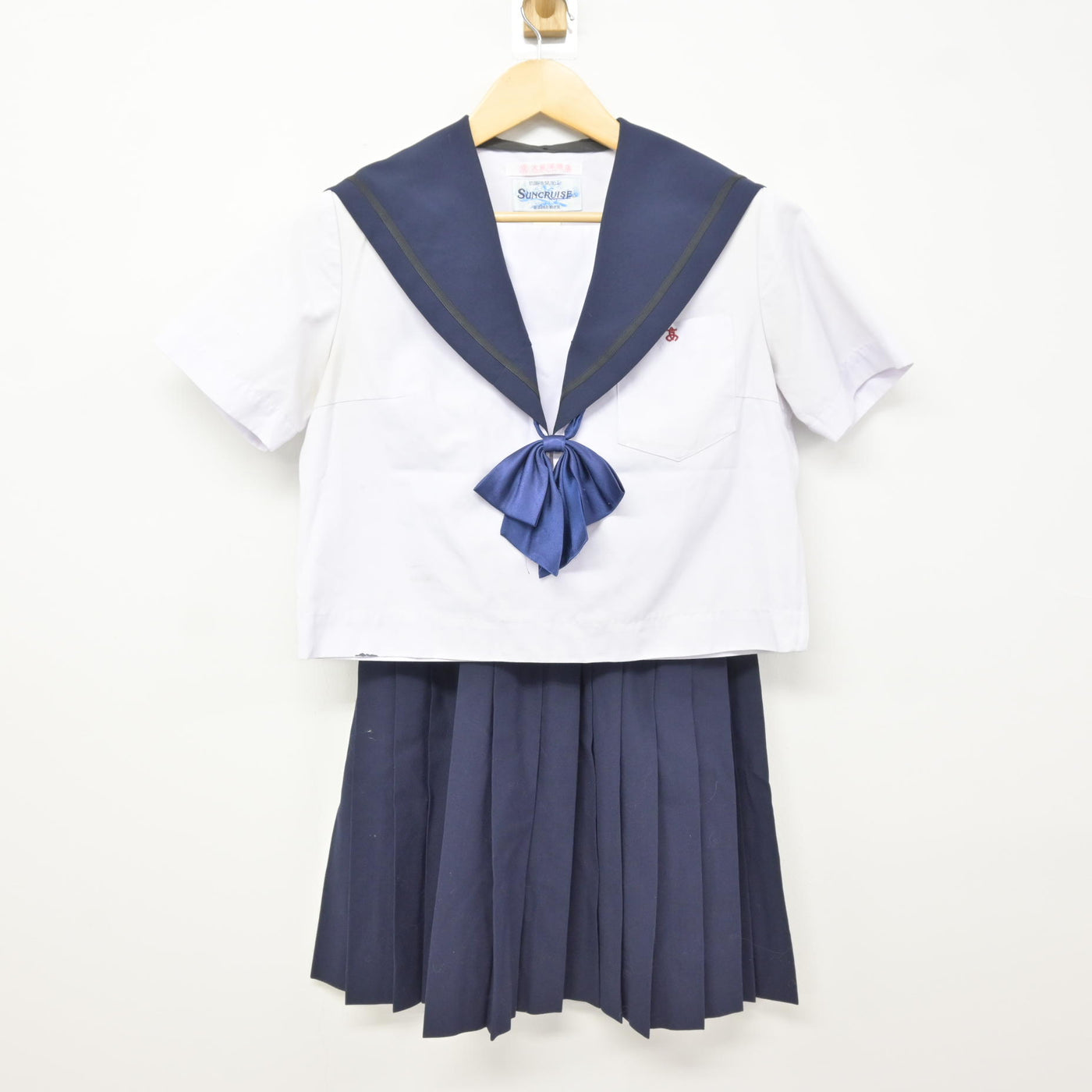【中古】愛知県 熱田高等学校 女子制服 3点 (セーラー服・スカート) sf116044