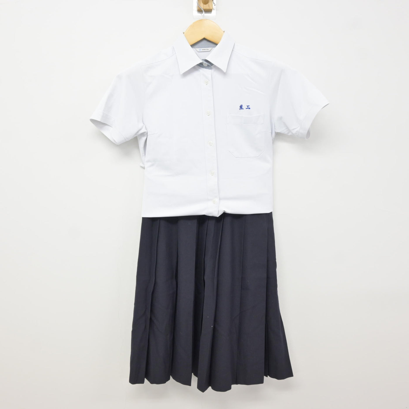 【中古】熊本県 熊本工業高等学校 女子制服 2点 (シャツ・スカート) sf116046