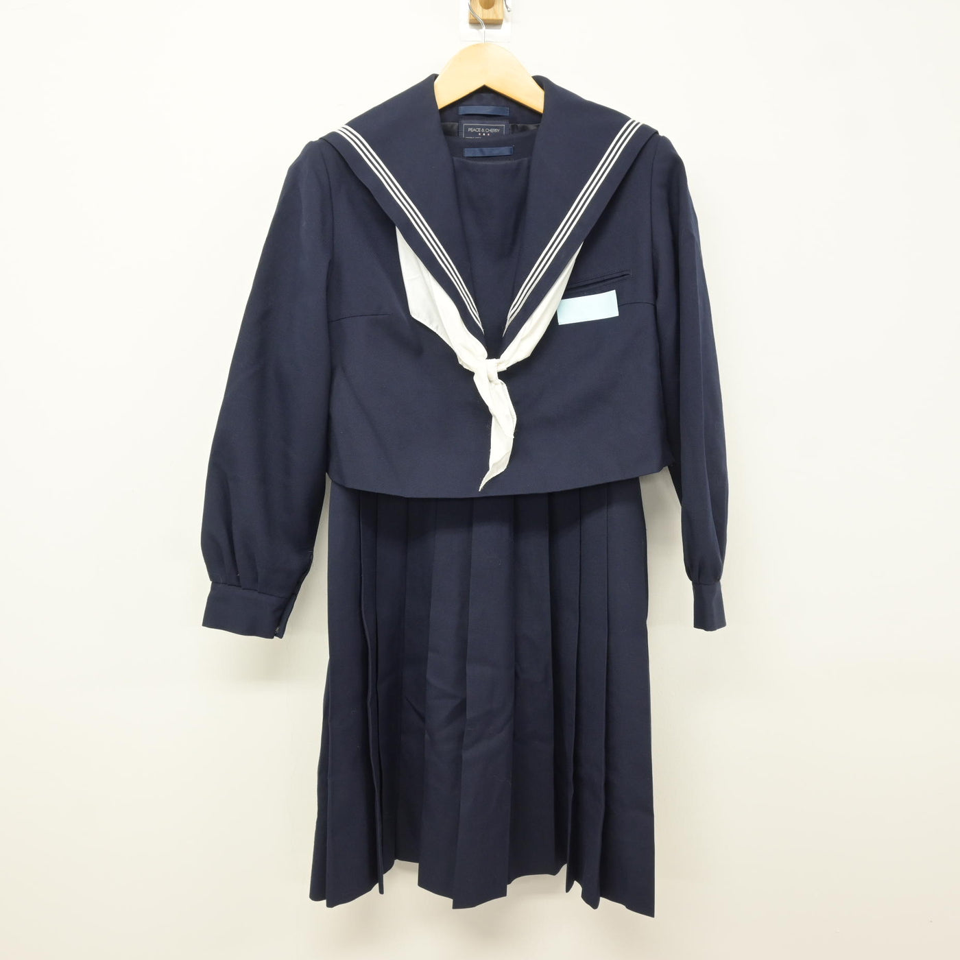 【中古】福岡県 粕屋東中学校 女子制服 3点 (セーラー服・ジャンパースカート) sf116050