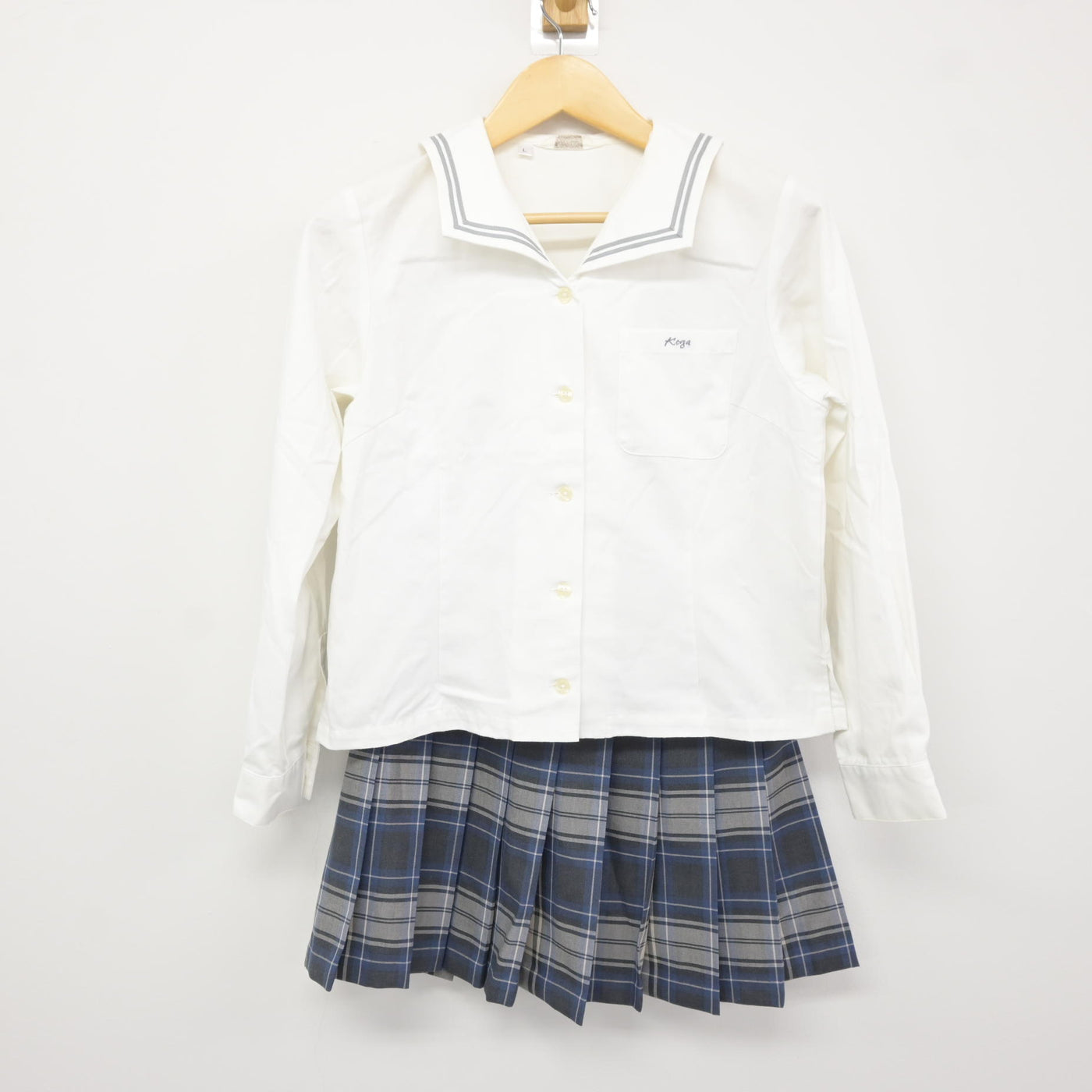 【中古】茨城県 古河第二高等学校 女子制服 2点 (ブラウス・スカート) sf116070