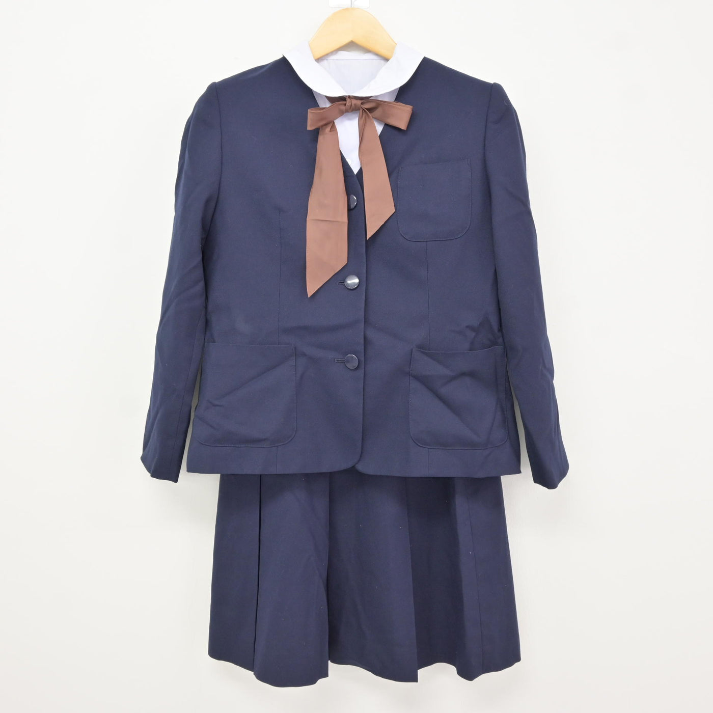 中古】青森県 長者中学校 女子制服 5点 (ブレザー・シャツ・スカート
