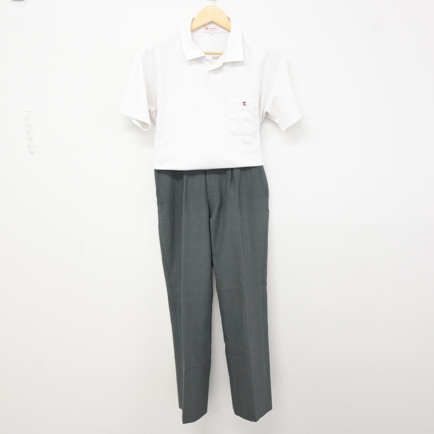 男子用小禄高校のブレザー、ズボン、シャツポロシャツ売ります。 中古】兵庫県 東播工業高等学校 男子制服 3点 (シャツ・ズボン