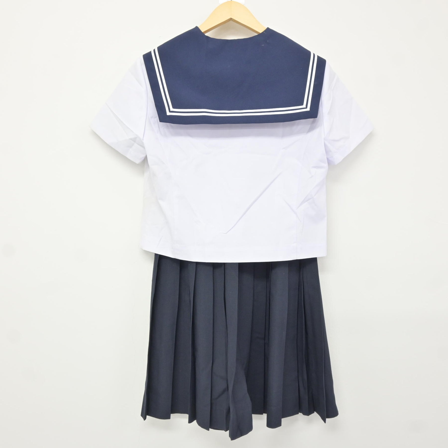 中古】岐阜県 可児市立中部中学校 女子制服 3点 (セーラー服・スカート
