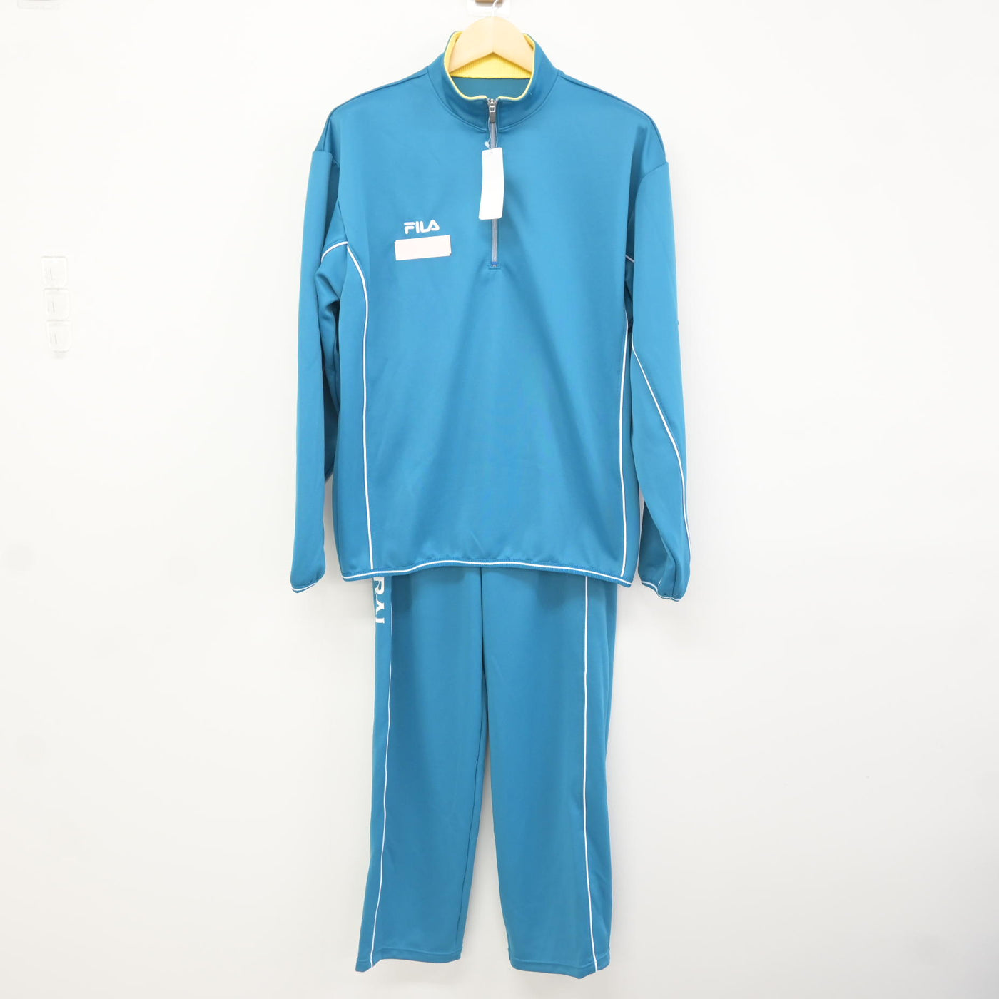 中古】埼玉県 開智未来高等学校 女子制服 3点 (ジャージ 上・体操服 上