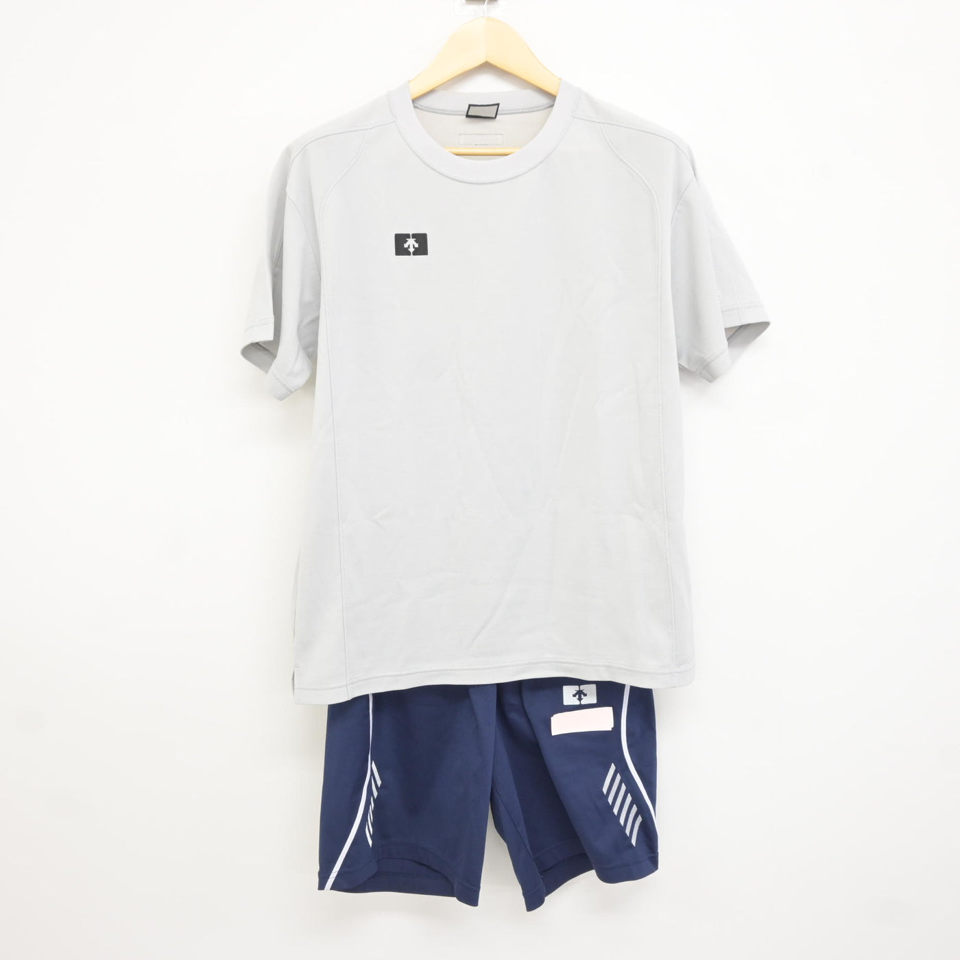 中古】 クラーク記念国際高等学校 女子制服 3点 (ジャージ 上・体操服 