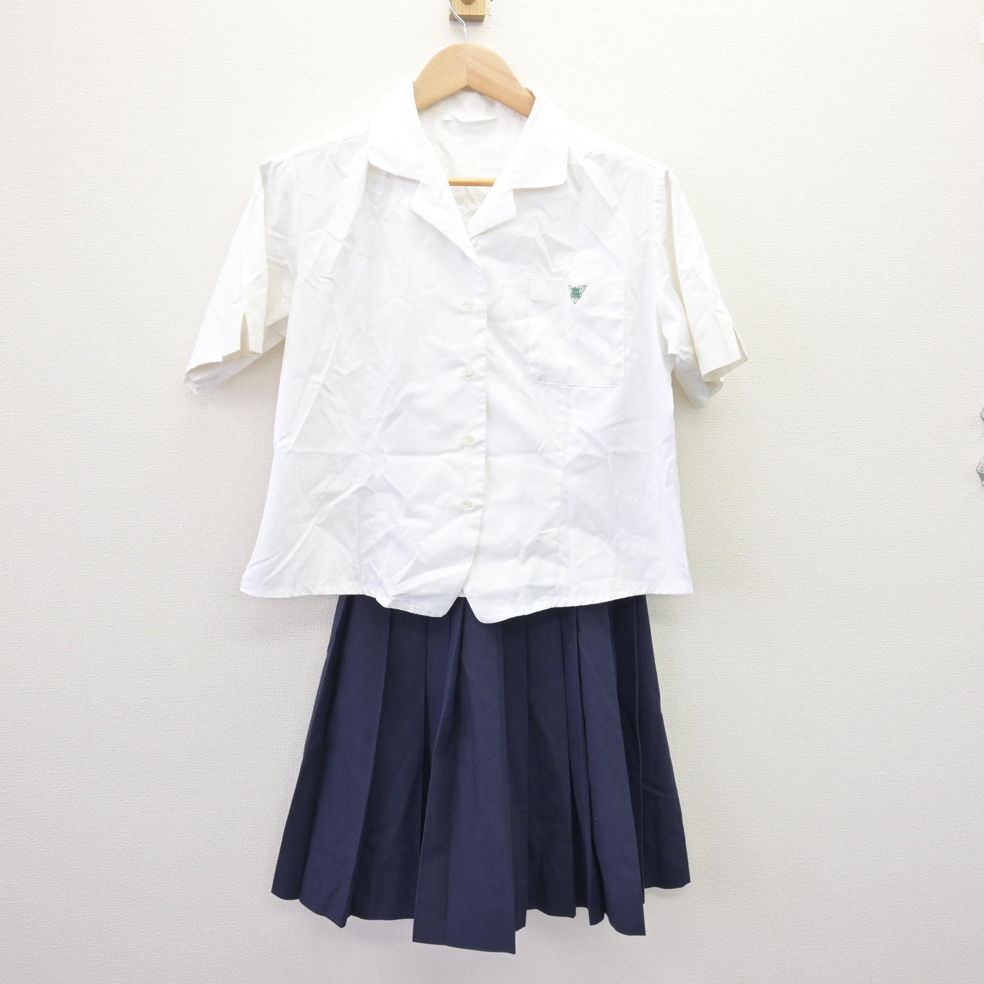 【中古】兵庫県 赤穂高等学校 女子制服 3点 (ベスト・シャツ・スカート) sf120002