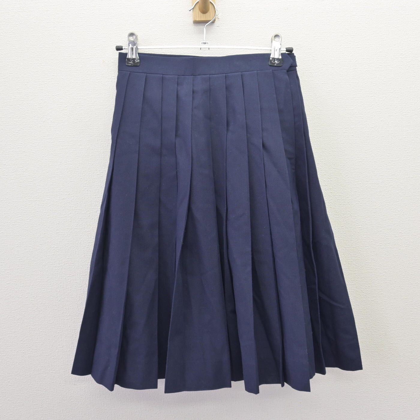 【中古】兵庫県 赤穂高等学校 女子制服 3点 (ベスト・シャツ・スカート) sf120002