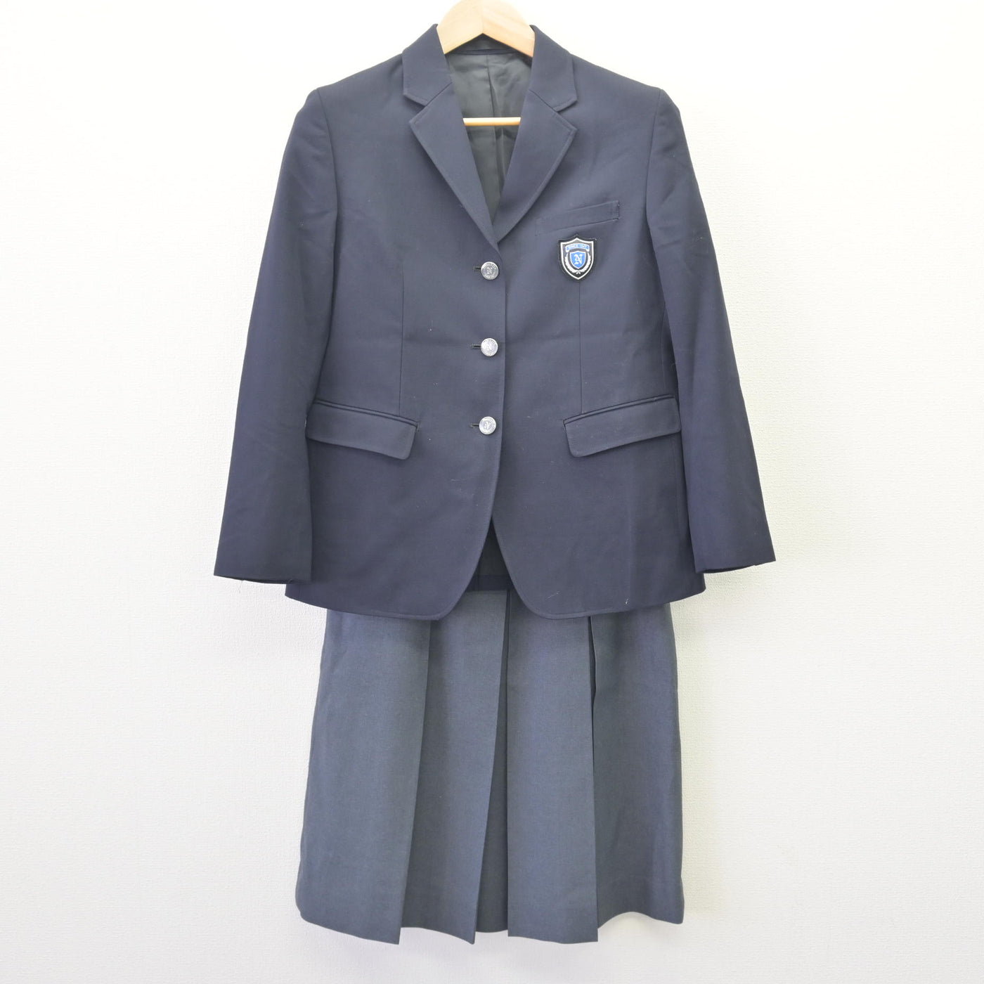 【中古】静岡県 中郷中学校 女子制服 3点 (ブレザー・スカート) sf120059