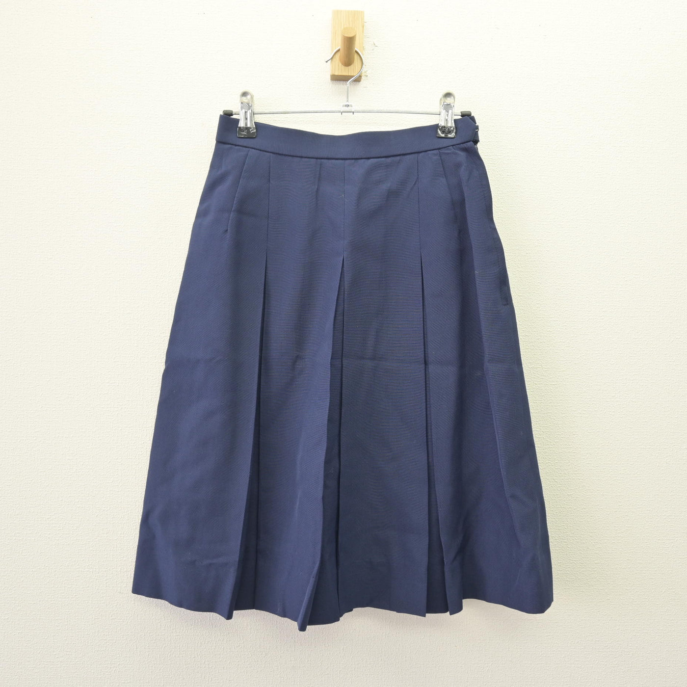 【中古】兵庫県 北摂三田高等学校 女子制服 2点 (ニット・スカート) sf120076