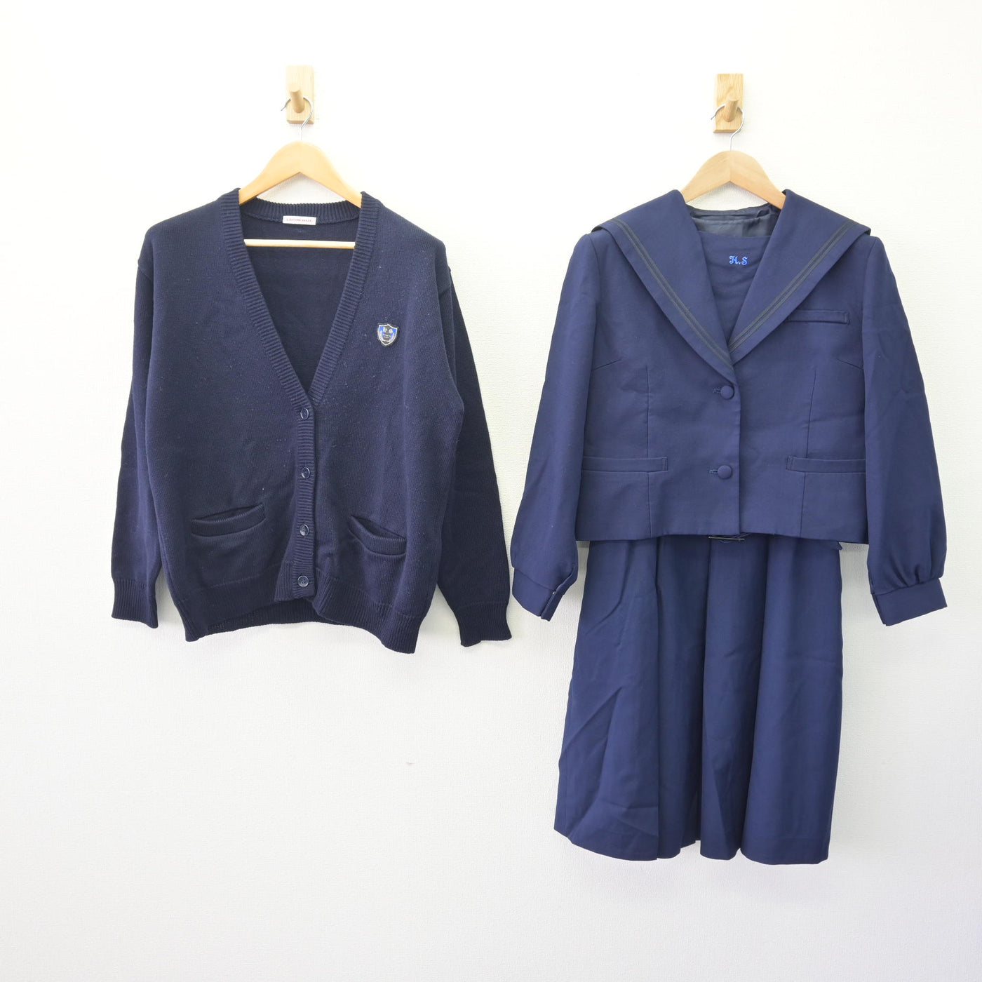 【中古】兵庫県 北摂三田高等学校 女子制服 4点 (ニット・セーラー服・ジャンパースカート) sf120077