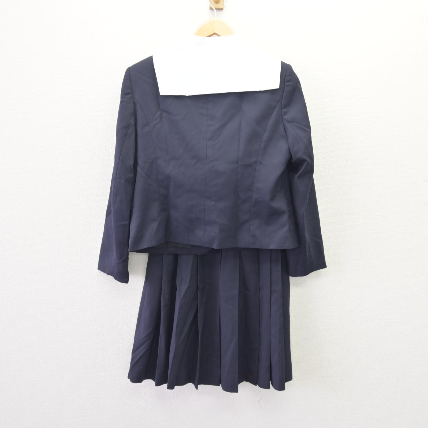 【中古】栃木県 宇都宮文星女子高等学校 女子制服 5点 (ブレザー・ブラウス・スカート) sf120093
