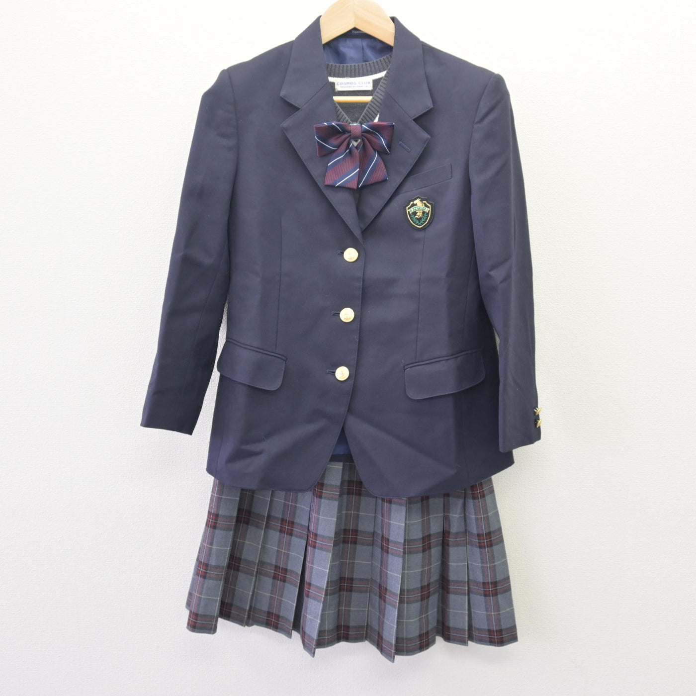 【中古】北海道 義務教育学校福移学園 女子制服 4点 (ブレザー・ニットベスト・スカート) sf120100