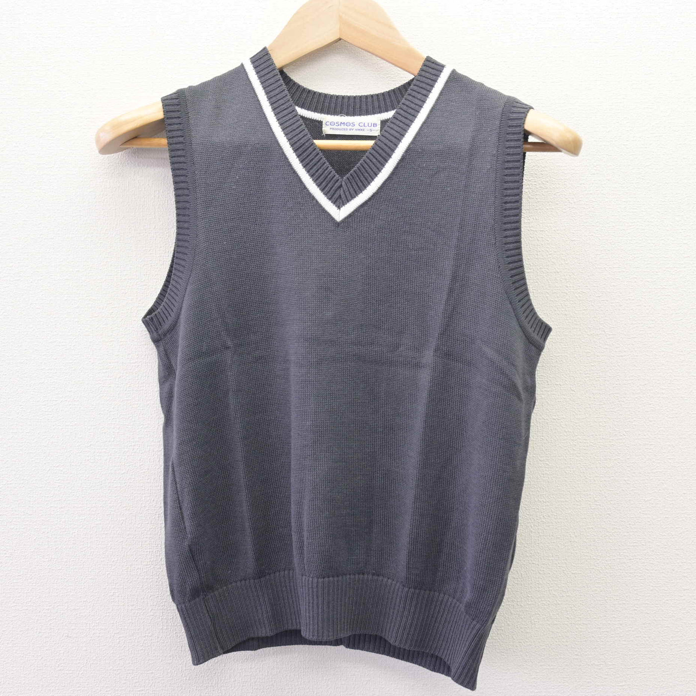 【中古】北海道 義務教育学校福移学園 女子制服 4点 (ブレザー・ニットベスト・スカート) sf120100
