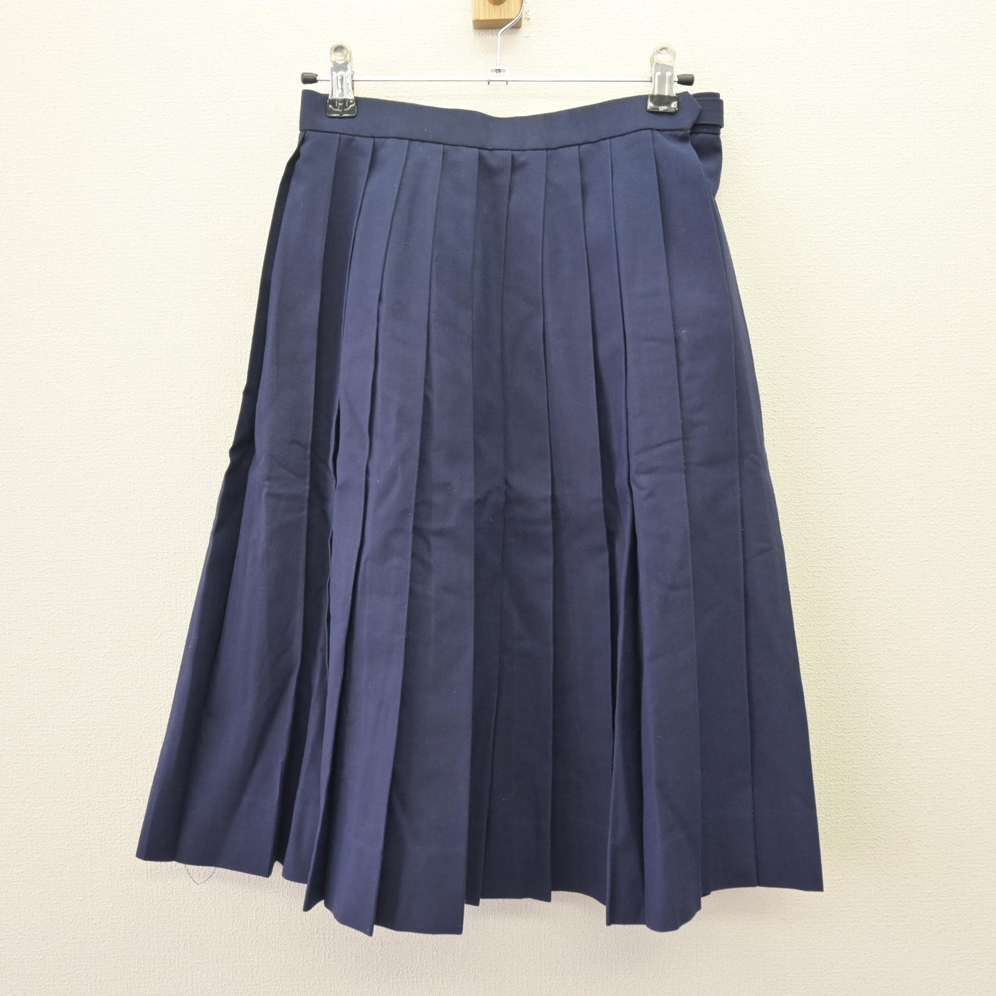 【中古】佐賀県 嬉野中学校 女子制服 4点 (セーラー服・スカート) sf120185