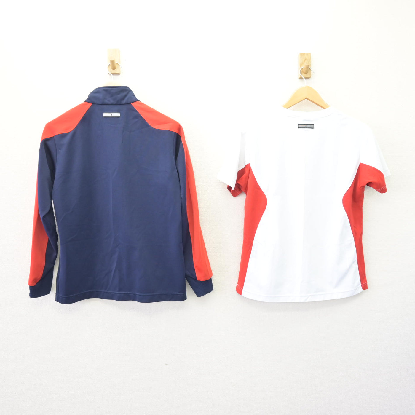 【中古】長崎県 向陽高等学校 女子制服 2点 (ジャージ 上・体操服 上) sf120189