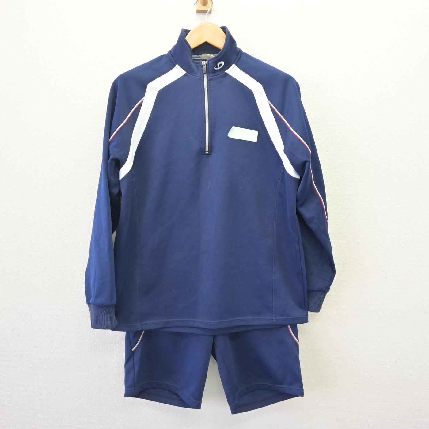【中古】神奈川県 相模原市立旭中学校 女子制服 3点 (ジャージ 上・体操服 上・体操服 下) sf120250
