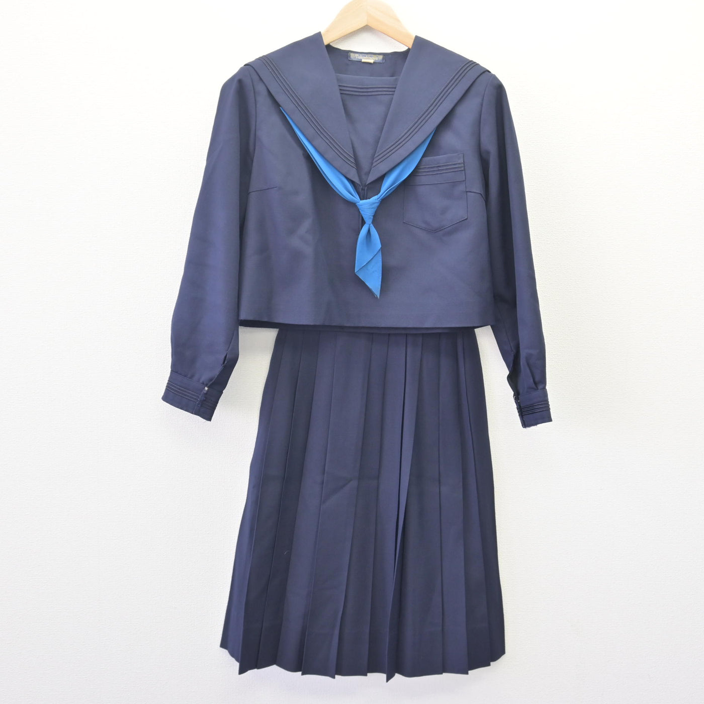 【中古】大阪府 大谷中学校・高等学校 女子制服 3点 (セーラー服・スカート) sf120272