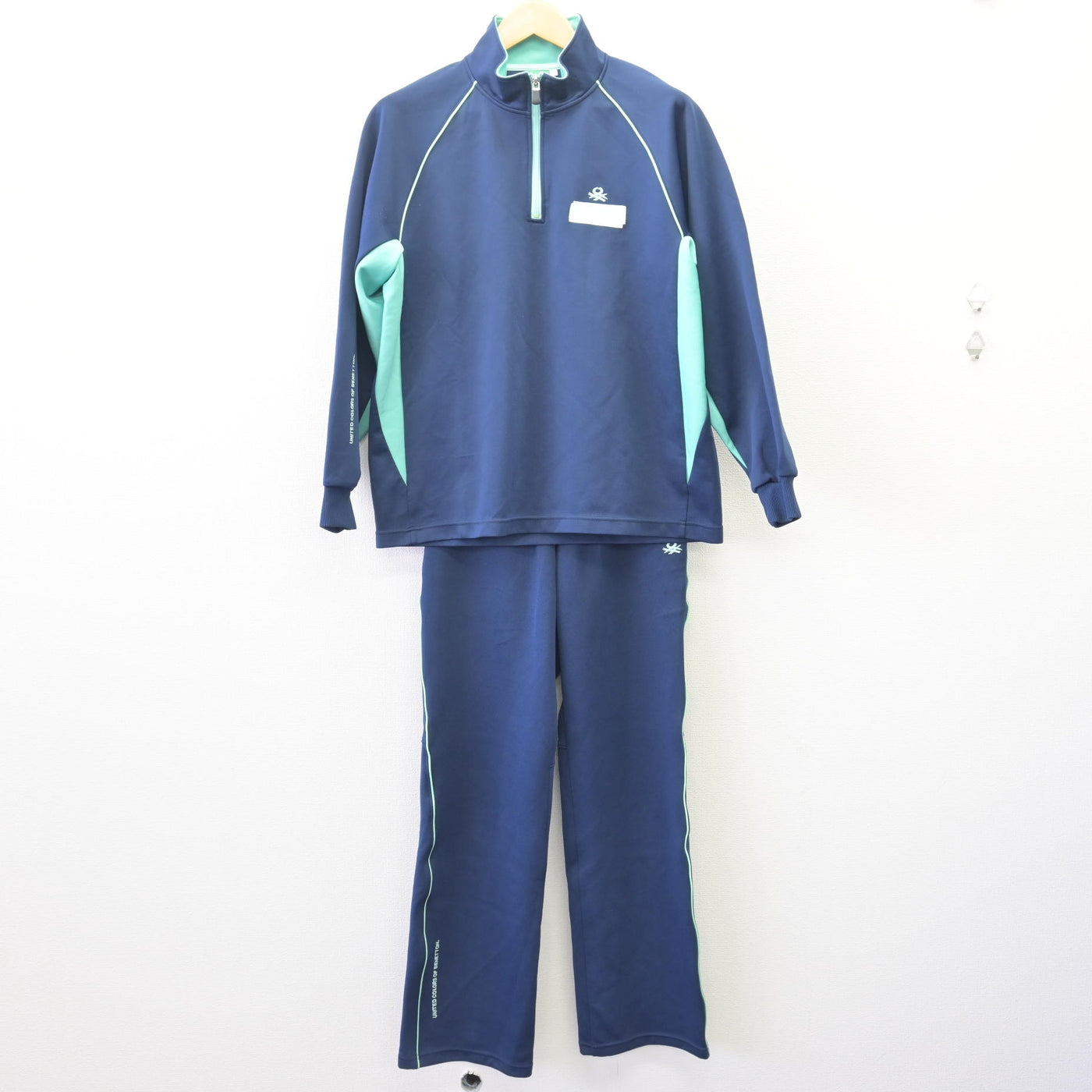 【中古】岐阜県 岐阜聖徳学園高等学校 女子制服 3点 (ジャージ 上・ジャージ 下・体操服 下) sf120290
