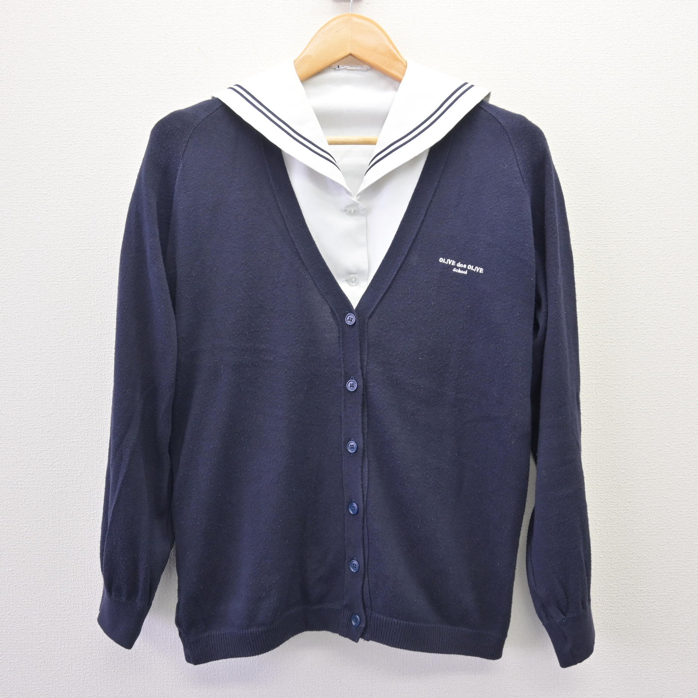 【中古】埼玉県 秋草学園高等学校 女子制服 2点 (ニット・セーラー服) sf120330