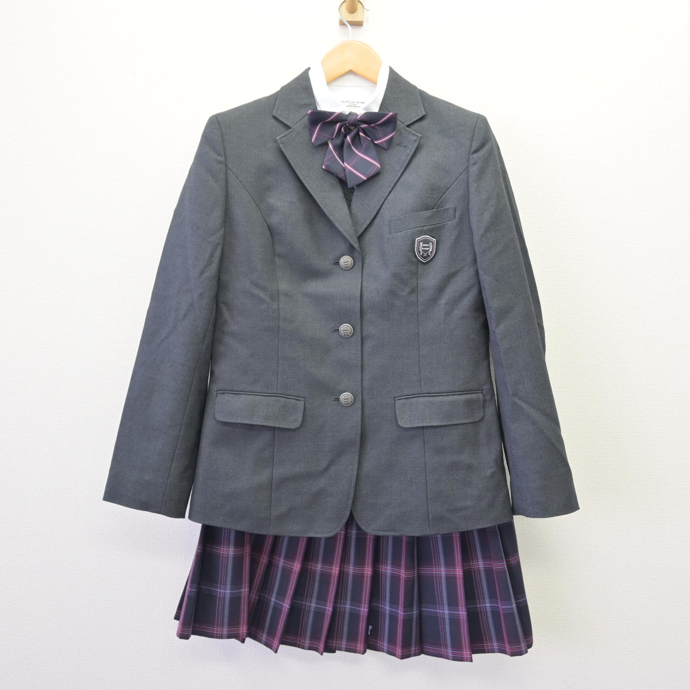 【中古】埼玉県 秋草学園高等学校 女子制服 5点 (ブレザー・ニット・シャツ・スカート) sf120332