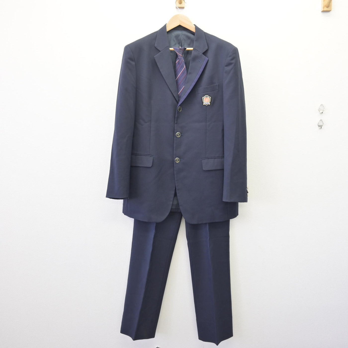 【中古】埼玉県 狭山ヶ丘高等学校 男子制服 3点 (ブレザー・ズボン) sf120336