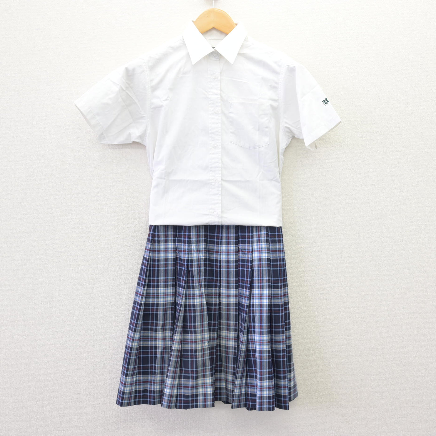 中古】東京都 立正大学付属立正高等学校 女子制服 3点 (ニットベスト 