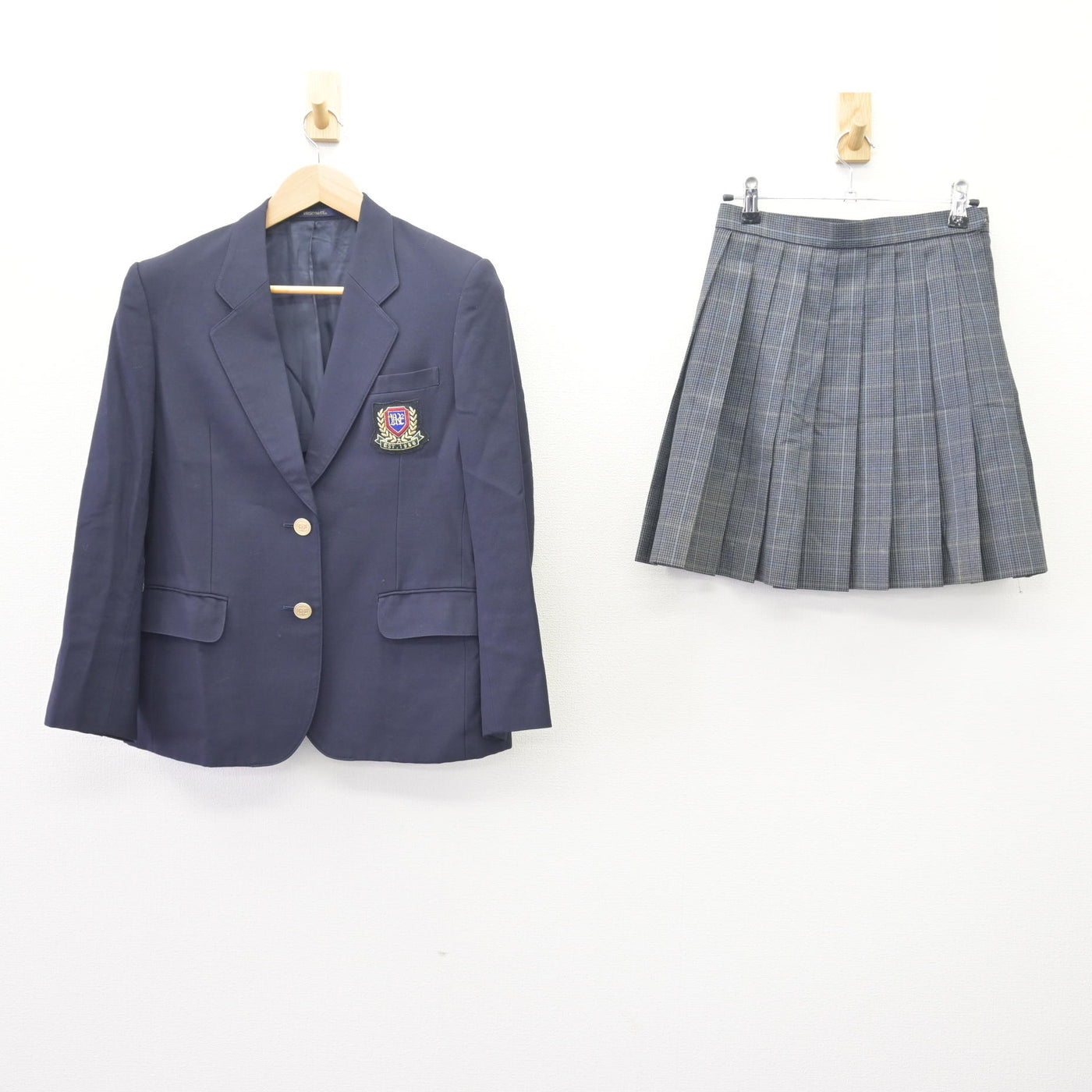 【中古】茨城県 牛久栄進高等学校 女子制服 2点 (ブレザー・スカート) sf120406