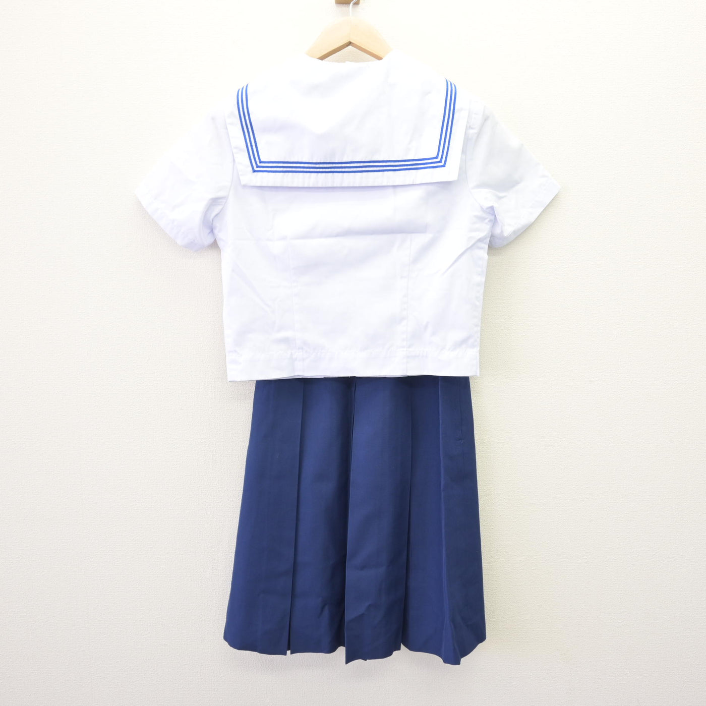 【中古】福岡県 香住丘高等学校 女子制服 3点 (セーラー服・スカート) sf120430