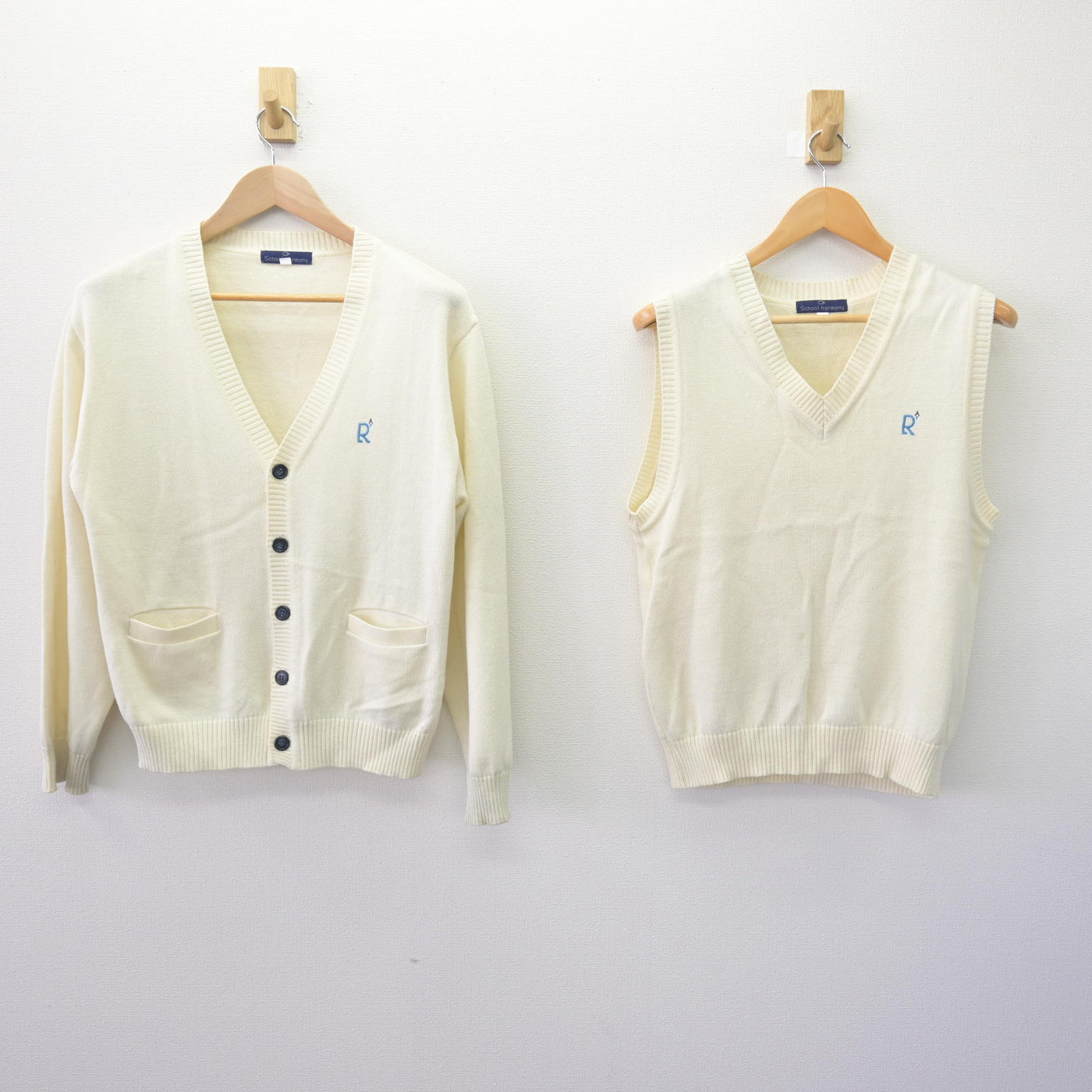 【中古】京都府 京都両洋高等学校 女子制服 2点 (ニット・ニットベスト) sf120436