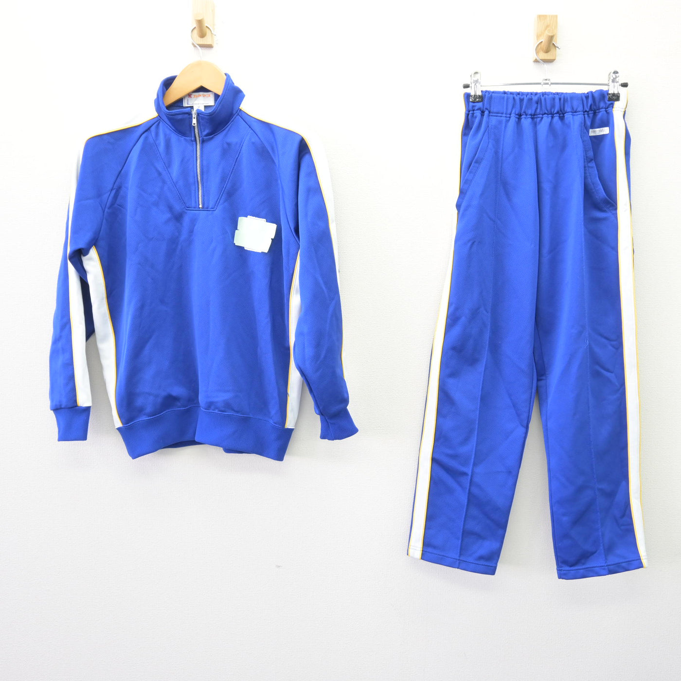 【中古】千葉県 柏第四中学校 女子制服 2点 (ジャージ 上・ジャージ 下) sf120469