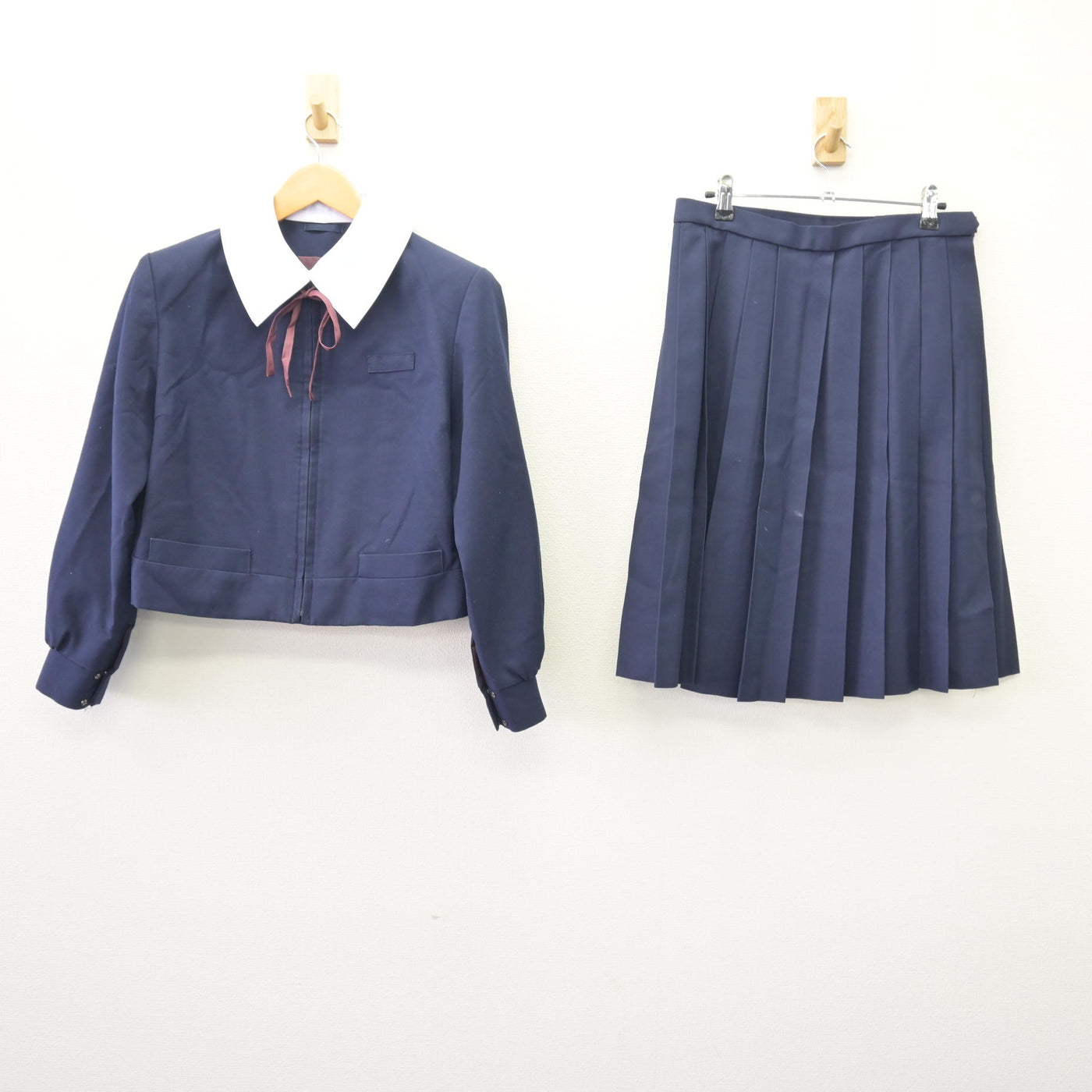 【中古】大阪府 浜寺中学校 女子制服 5点 (ブレザー・スカート) sf120476