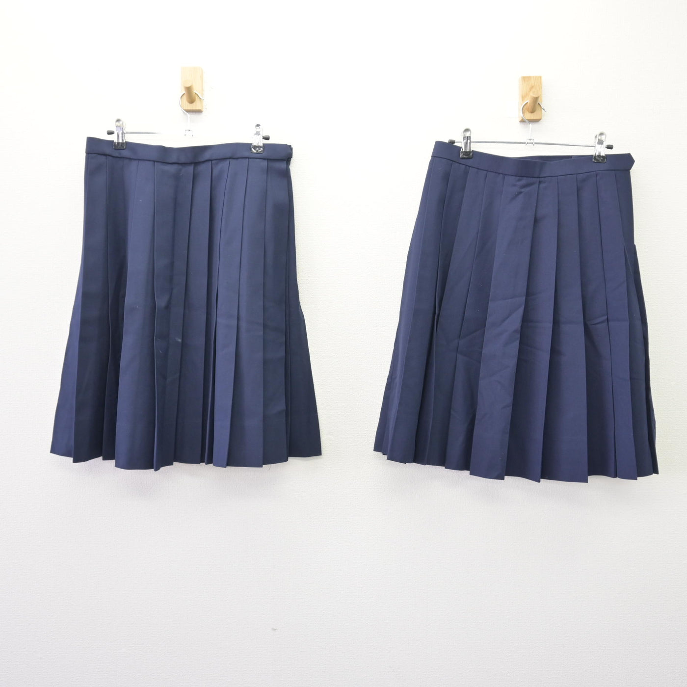 【中古】大阪府 浜寺中学校 女子制服 5点 (ブレザー・スカート) sf120476