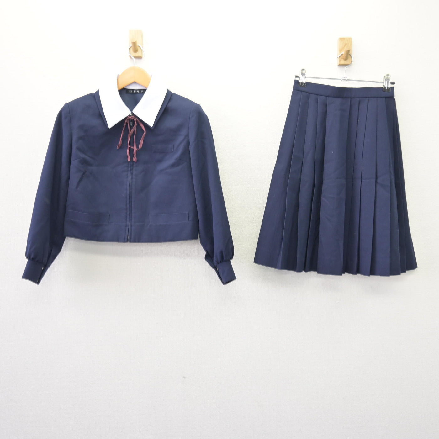 【中古】大阪府 浜寺中学校 女子制服 5点 (ブレザー・スカート) sf120477