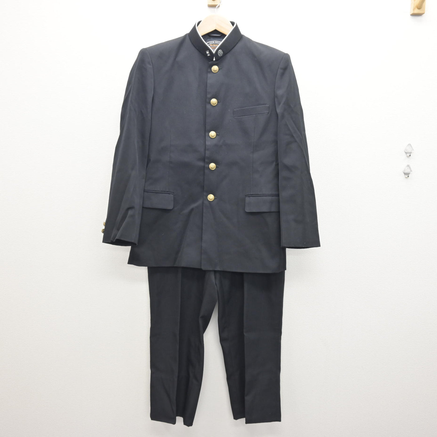 【中古】福岡県 春日高等学校 男子制服 2点 (学ラン・ズボン) sf120491