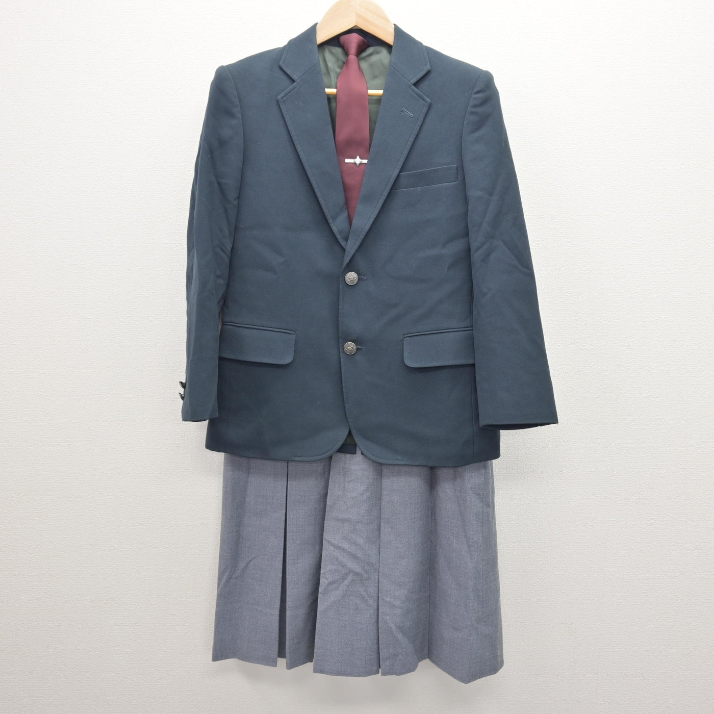 【中古】岩手県 黒石野中学校 女子制服 3点 (ブレザー・スカート) sf120495