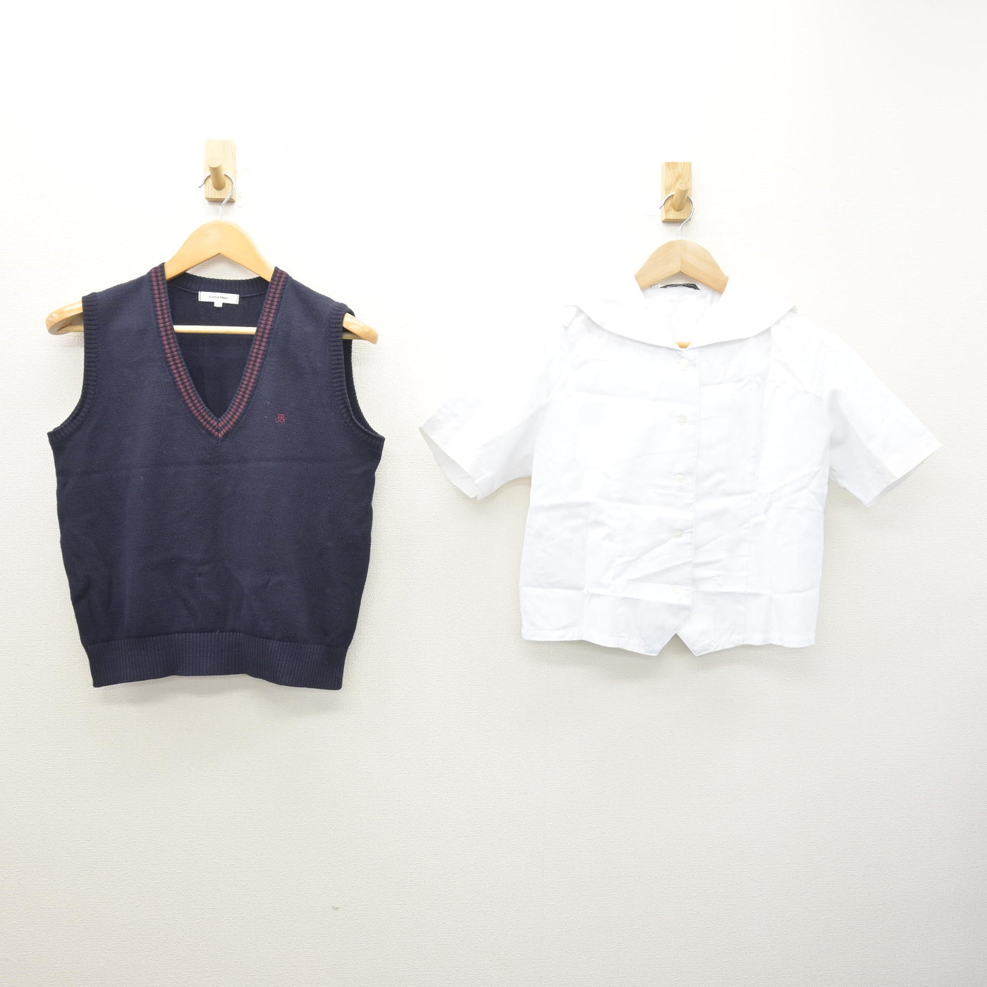 【中古】栃木県 文星女子高等学校 女子制服 3点 (ニットベスト・セーラー服) sf120512